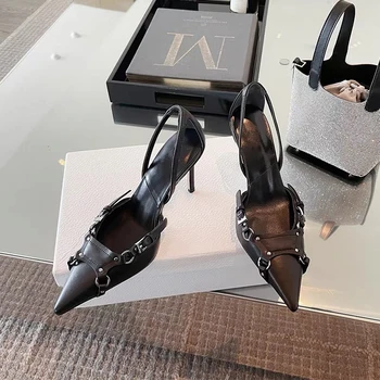 פאנק סקסי עקבים גבוהים מעצב מותג עקבים סנדלים בקיץ צד נעלי נשים משאבות שחור הצביע עקב Chaussure Femme