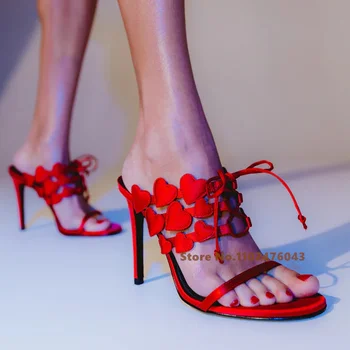 אדום כתם בצורת לב גבוה העקב נעלי נשים עגולות הבוהן פרדות לחצות רצועה פגיון העקב להחליק על שמלת מסיבת מתוק סנדלים