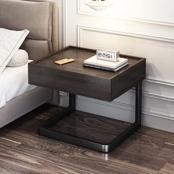 מודרני ופשוט המיטה אחסון מדף קטן בחדר השינה ליד המיטה שולחן