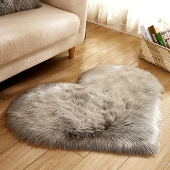 1PC דמוית שטיח צמר מקסים לכריות הספה בחדר השינה ליד המיטה שטיח פרוותי, שטיח דקורטיבי שטיחי רצפה בצורת לב רך וגמיש