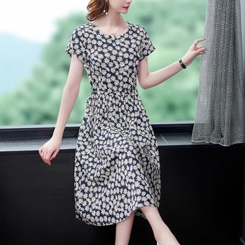 2023 אופנה חדשה משי מודפס שמלת נשים קיץ רטרו קוריאנית צוואר עגול שרוול קצר מתאים רופף מזדמנים שמלת החג