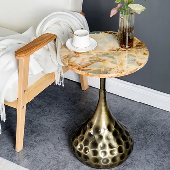 נורדי אור יוקרה קפה שולחן ברזל יצוק בסגנון איטלקי מודרני פשוטה לצד שולחן קפה יצירתי הדירה Muebles רהיטים